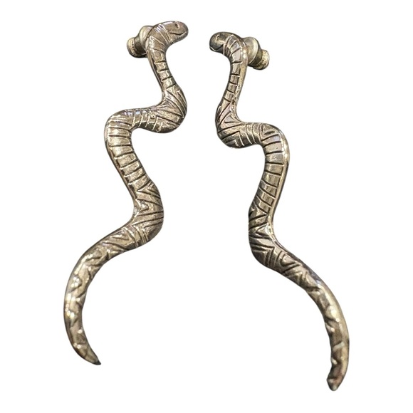 Laurel Burch Vintage Silver-Plated Snake Earrings Etched Design J18 - Picture 4 of 7